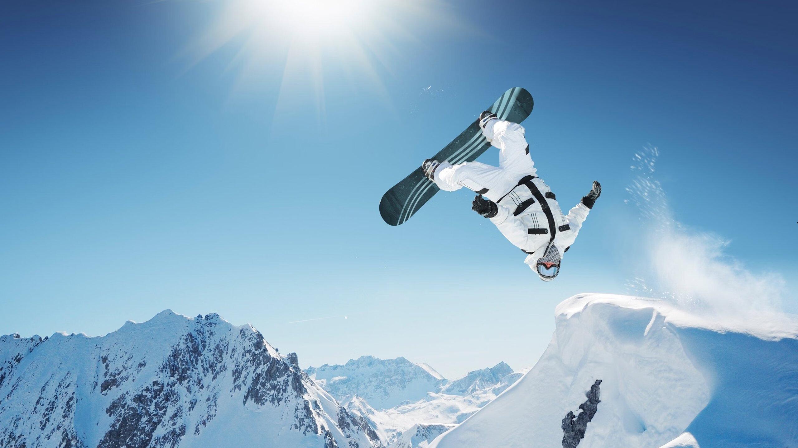 混合泳新星闪耀全国锦标赛，破纪录表现引爆泳坛