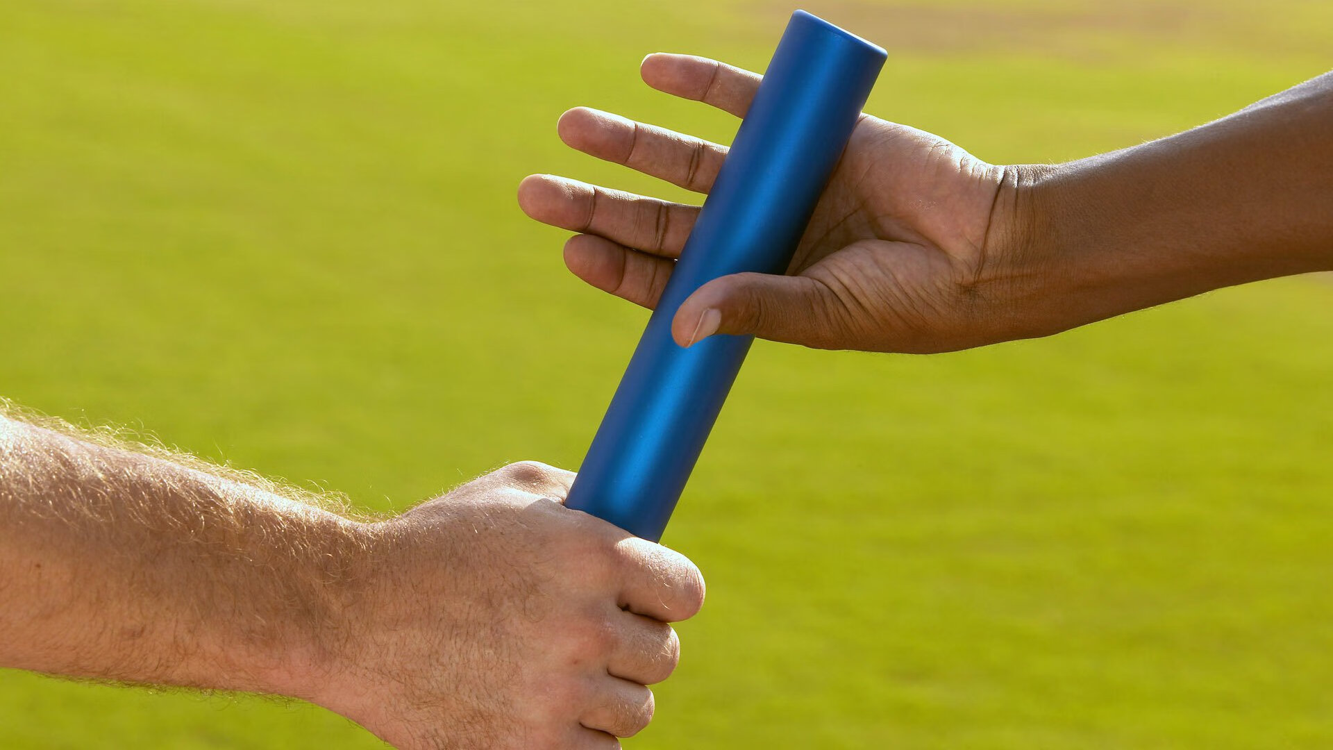 百米飞人巅峰对决，新星闪耀，传奇再续